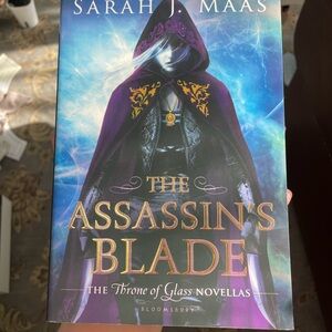 The Assassin's Blade OOP Paperback by Sarah J. Maas